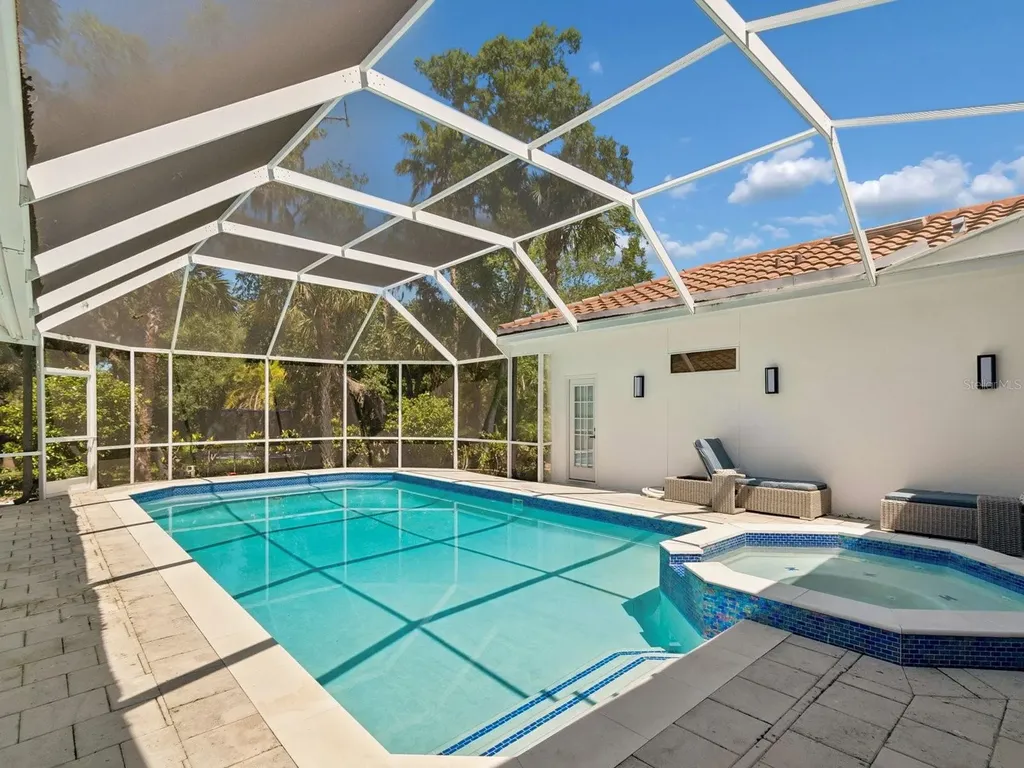 2402 Huntington Boulevard Safety Harbor FL 34695