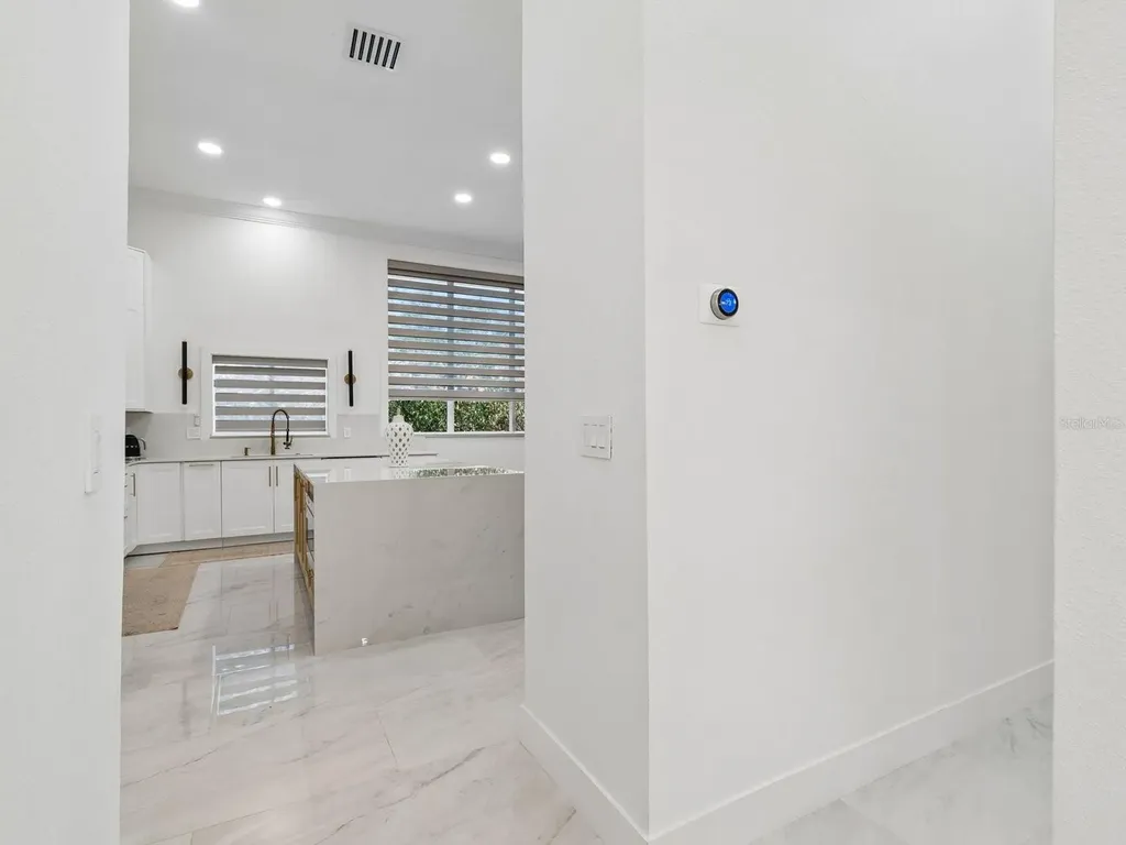 2402 Huntington Boulevard Safety Harbor FL 34695