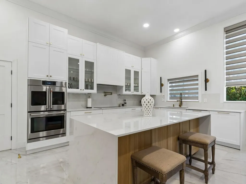2402 Huntington Boulevard Safety Harbor FL 34695