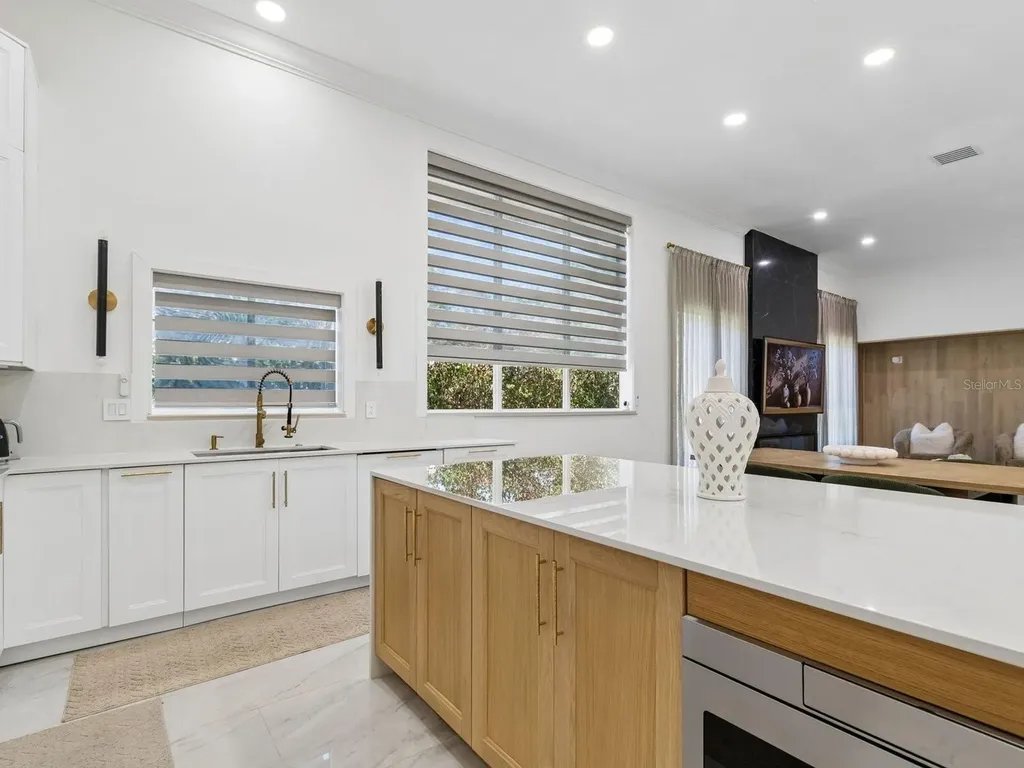 2402 Huntington Boulevard Safety Harbor FL 34695