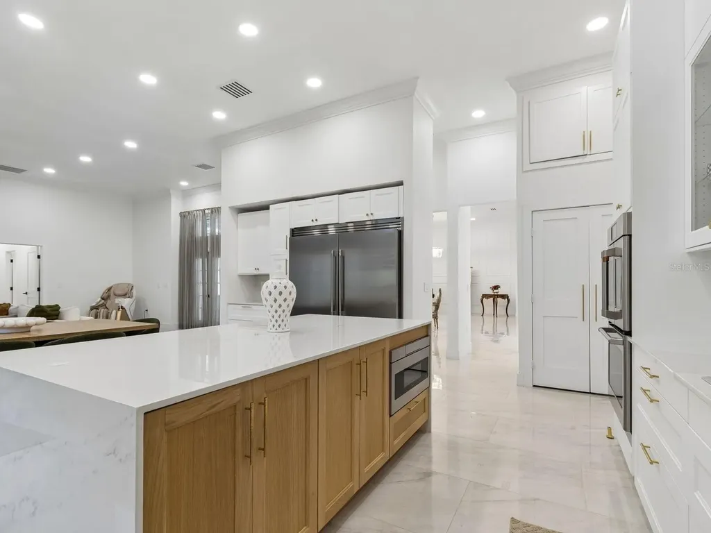 2402 Huntington Boulevard Safety Harbor FL 34695