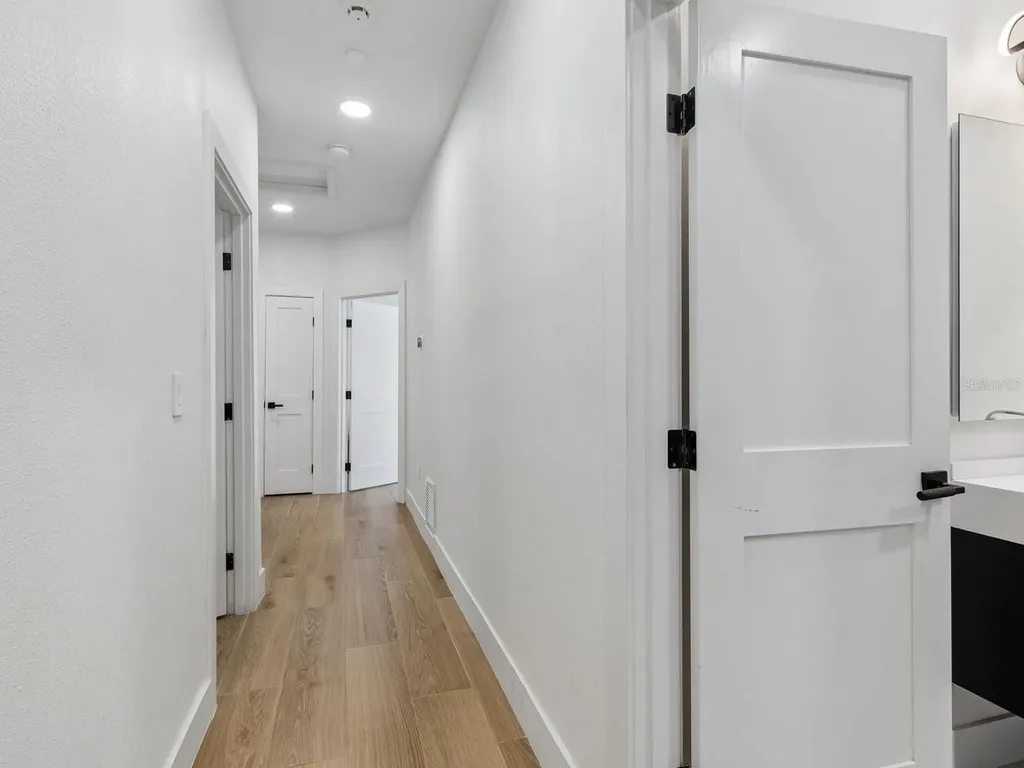 2402 Huntington Boulevard Safety Harbor FL 34695