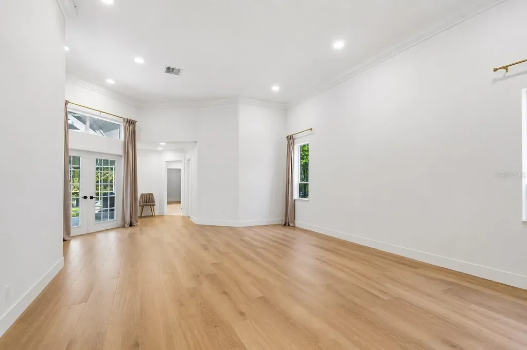 2402 Huntington Boulevard Safety Harbor FL 34695