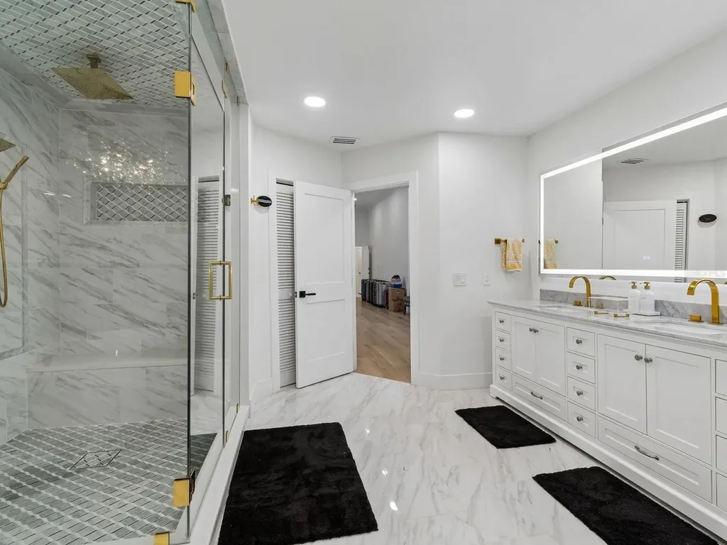 2402 Huntington Boulevard Safety Harbor FL 34695