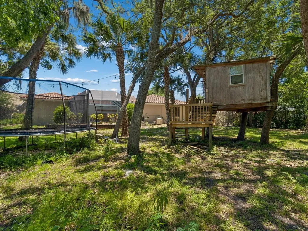 2402 Huntington Boulevard Safety Harbor FL 34695