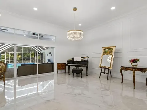 2402 Huntington Boulevard Safety Harbor FL 34695