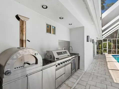 2402 Huntington Boulevard Safety Harbor FL 34695