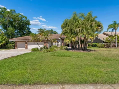 2402 Huntington Boulevard Safety Harbor FL 34695