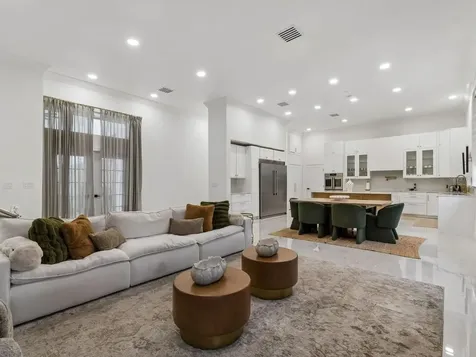 2402 Huntington Boulevard Safety Harbor FL 34695