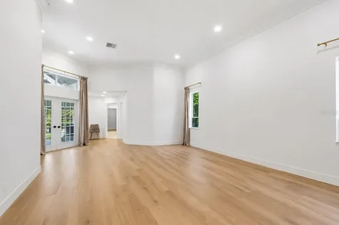 2402 Huntington Boulevard Safety Harbor FL 34695