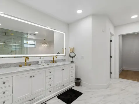 2402 Huntington Boulevard Safety Harbor FL 34695