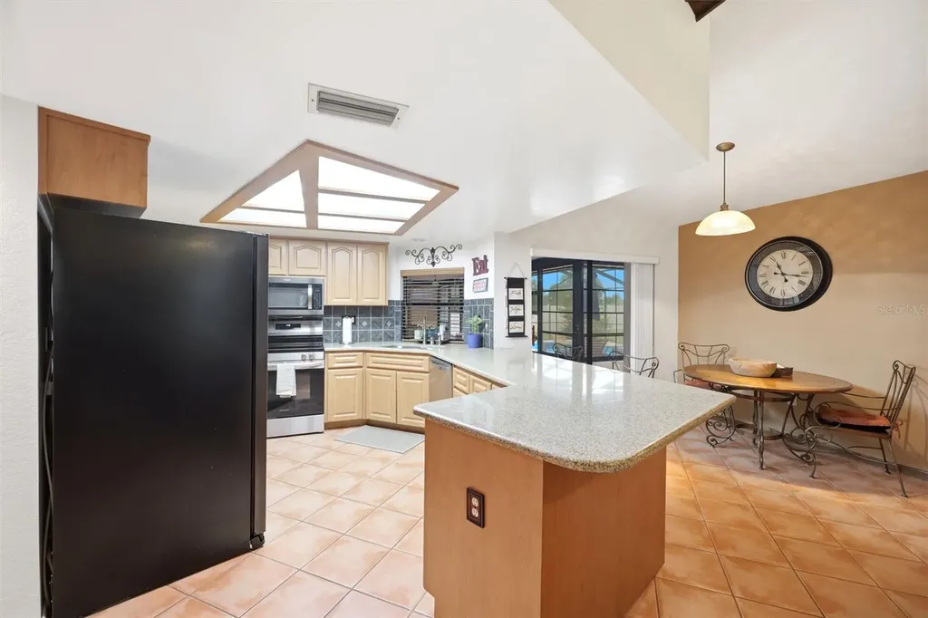 5227 Suwannee Road Weeki Wachee FL 34607