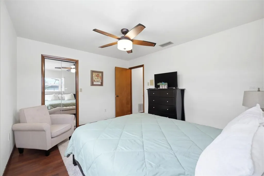 5227 Suwannee Road Weeki Wachee FL 34607