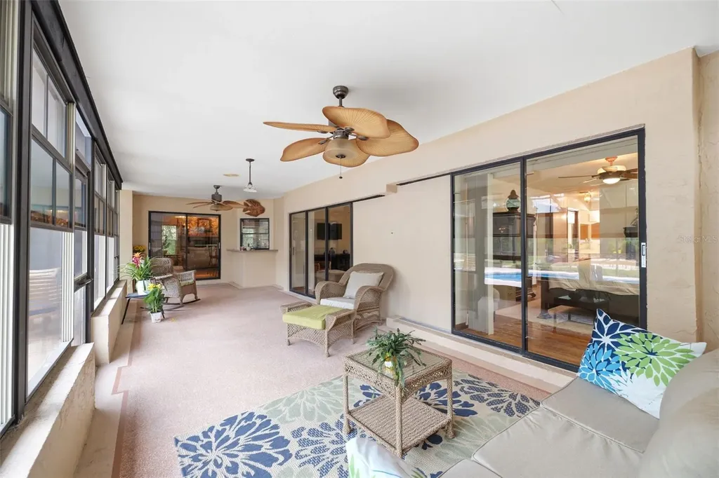 5227 Suwannee Road Weeki Wachee FL 34607