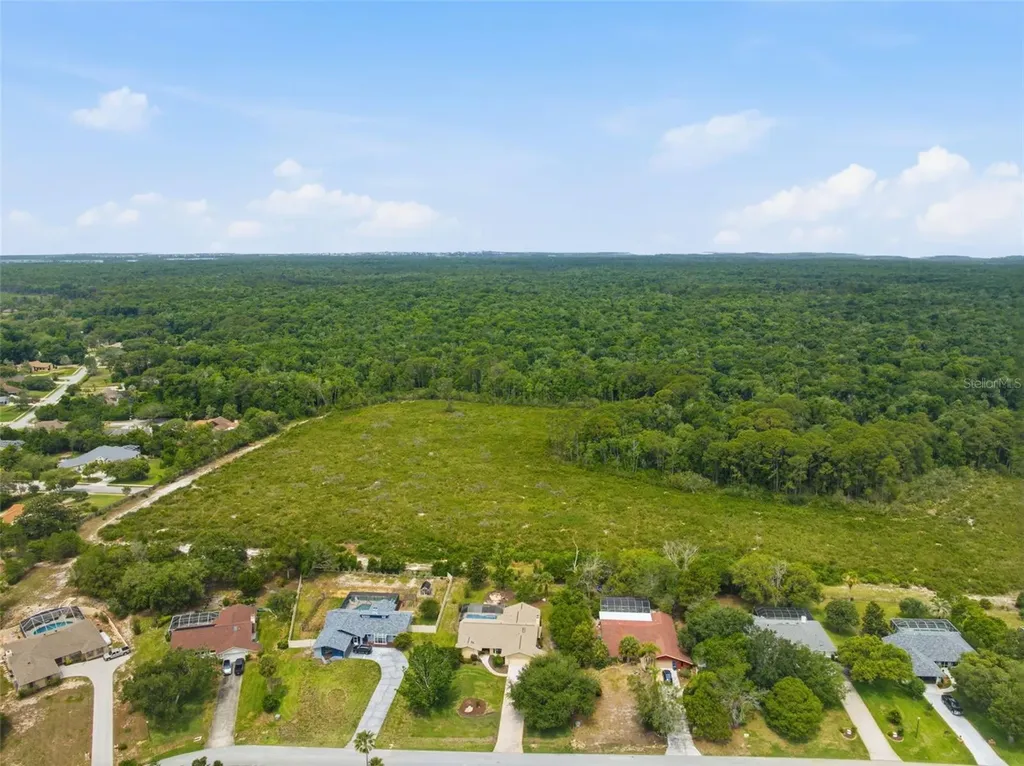 5227 Suwannee Road Weeki Wachee FL 34607