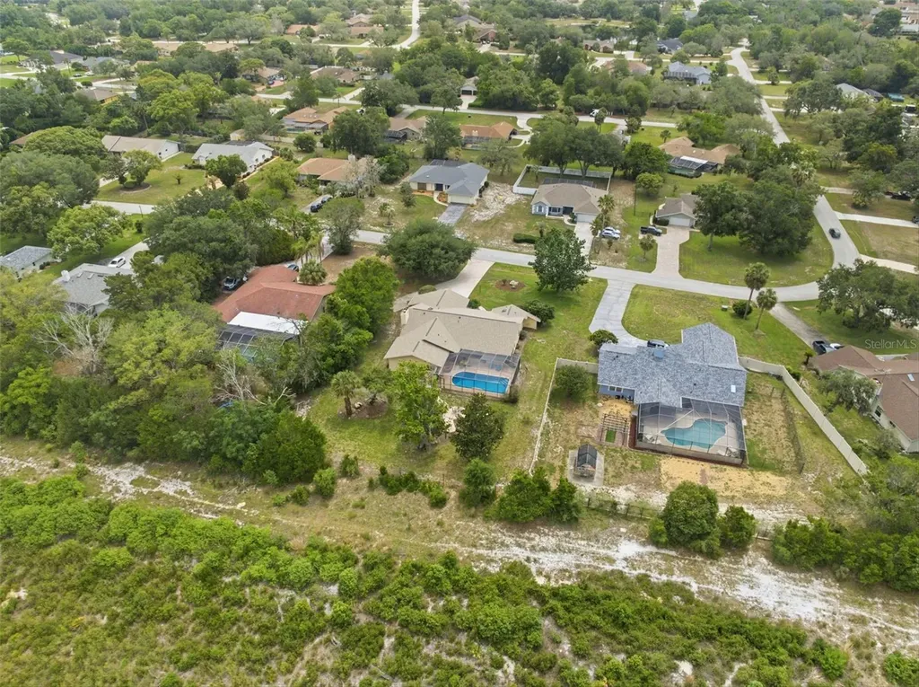 5227 Suwannee Road Weeki Wachee FL 34607