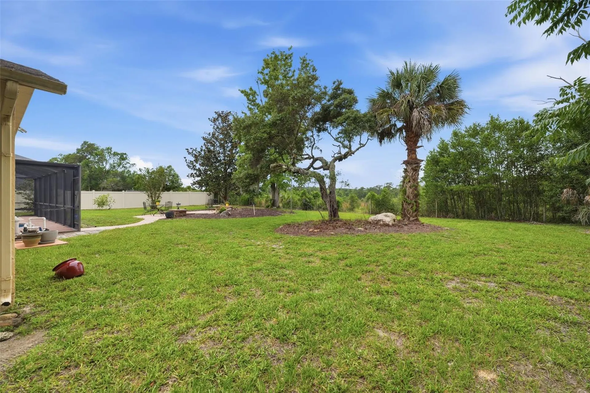 5227 Suwannee Road Weeki Wachee FL 34607