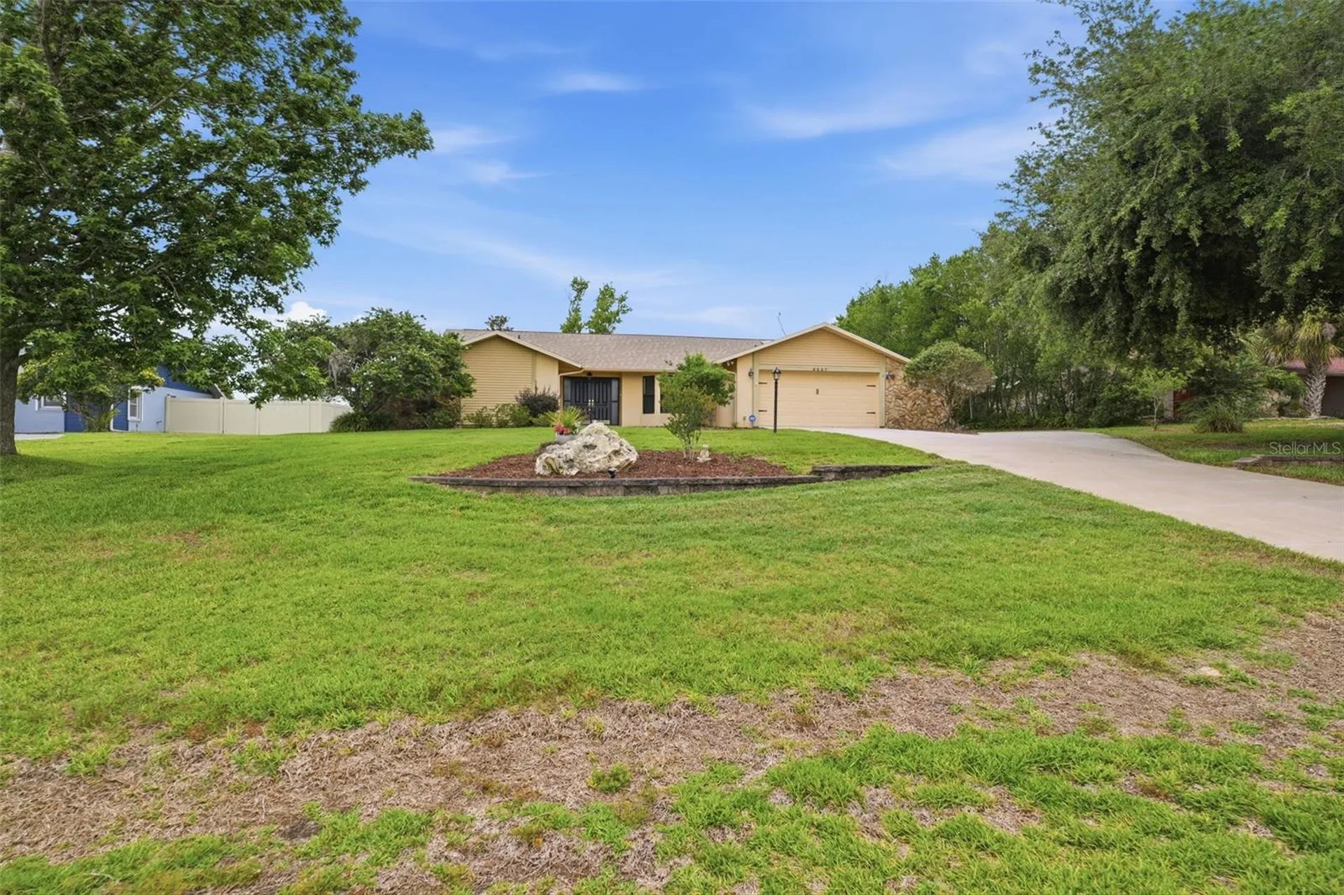 5227 Suwannee Road Weeki Wachee FL 34607