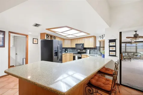 5227 Suwannee Road Weeki Wachee FL 34607