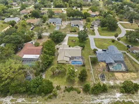 5227 Suwannee Road Weeki Wachee FL 34607
