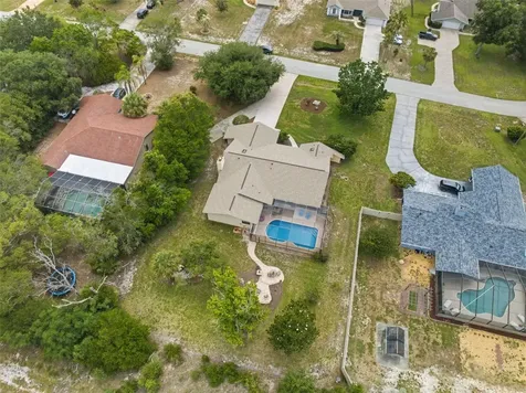5227 Suwannee Road Weeki Wachee FL 34607