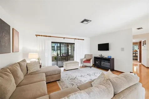 5227 Suwannee Road Weeki Wachee FL 34607