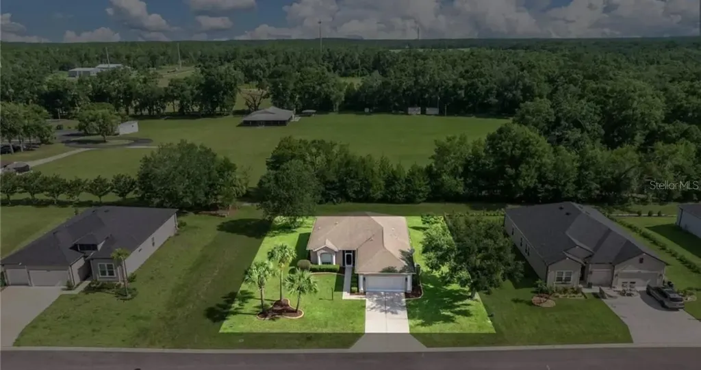 19423 SW 77th Loop Dunnellon FL 34432