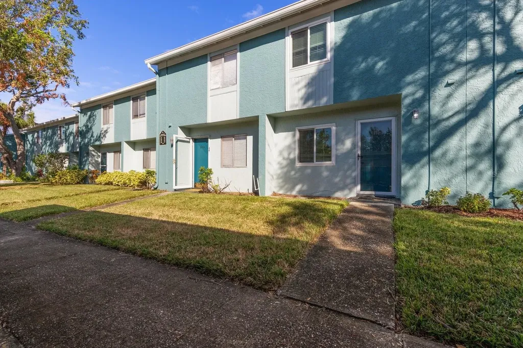 195 114th Avenue NE St Petersburg FL 33716
