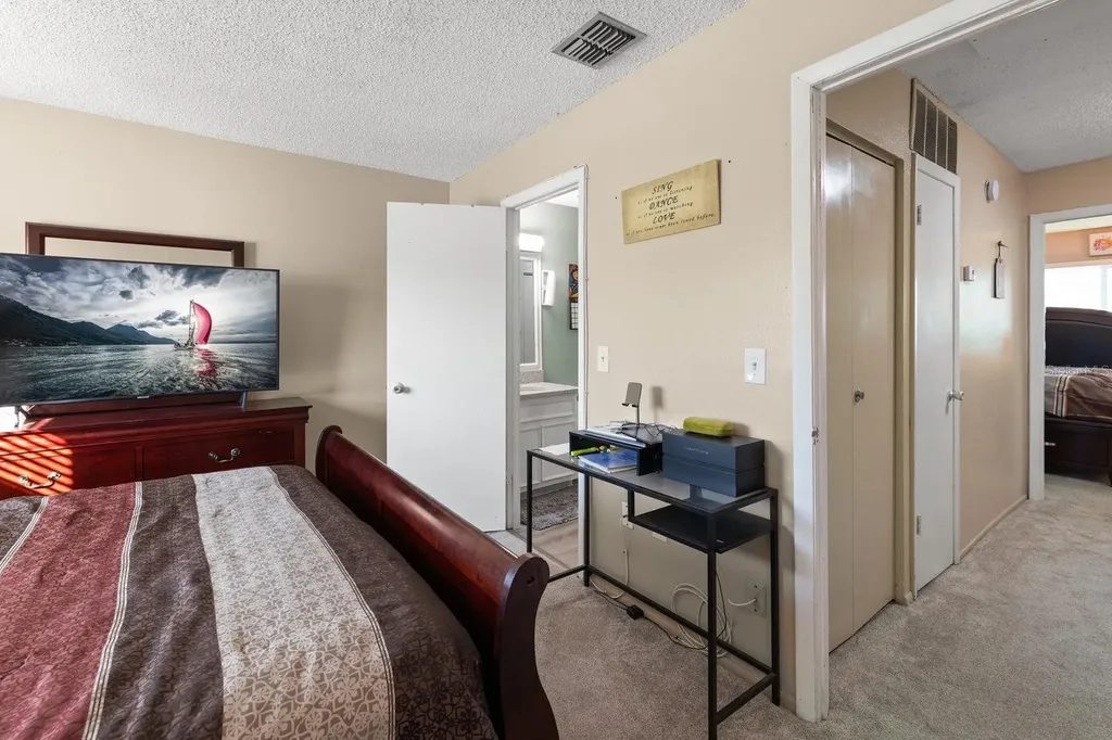 195 114th Avenue NE St Petersburg FL 33716
