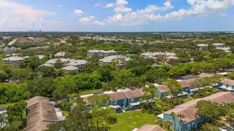 195 114th Avenue NE St Petersburg FL 33716