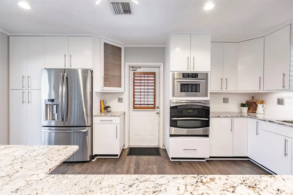 1720 Colleen Street Sarasota FL 34231