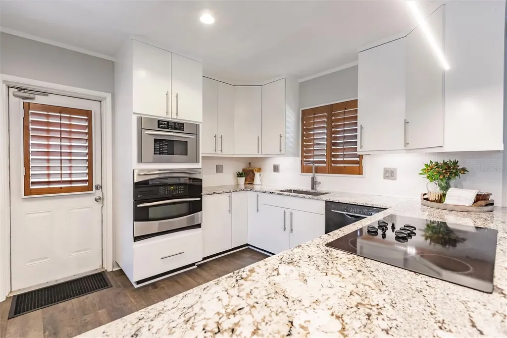 1720 Colleen Street Sarasota FL 34231