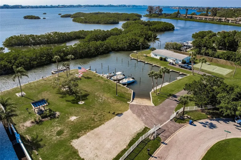 1720 Colleen Street Sarasota FL 34231