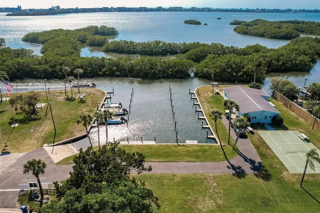 1720 Colleen Street Sarasota FL 34231