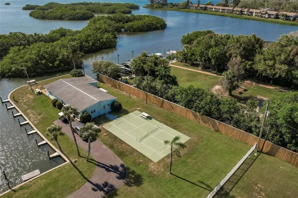 1720 Colleen Street Sarasota FL 34231