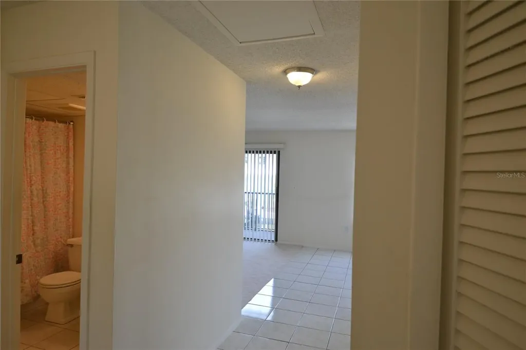 329 Moorings Cove Drive Tarpon Springs FL 34689