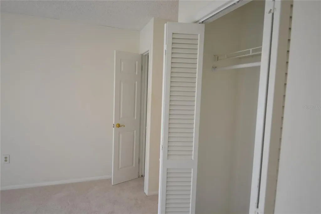 329 Moorings Cove Drive Tarpon Springs FL 34689