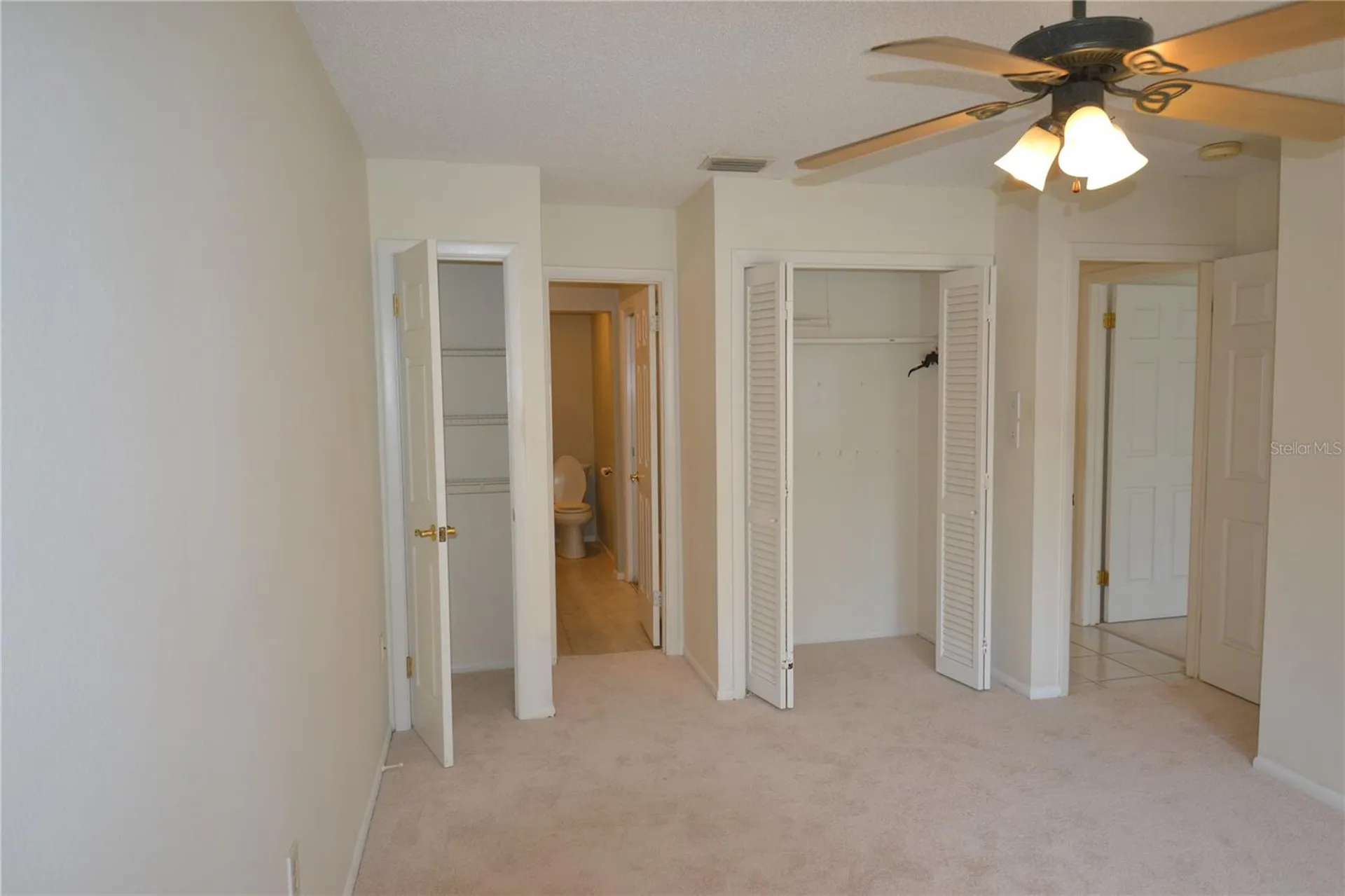 329 Moorings Cove Drive Tarpon Springs FL 34689