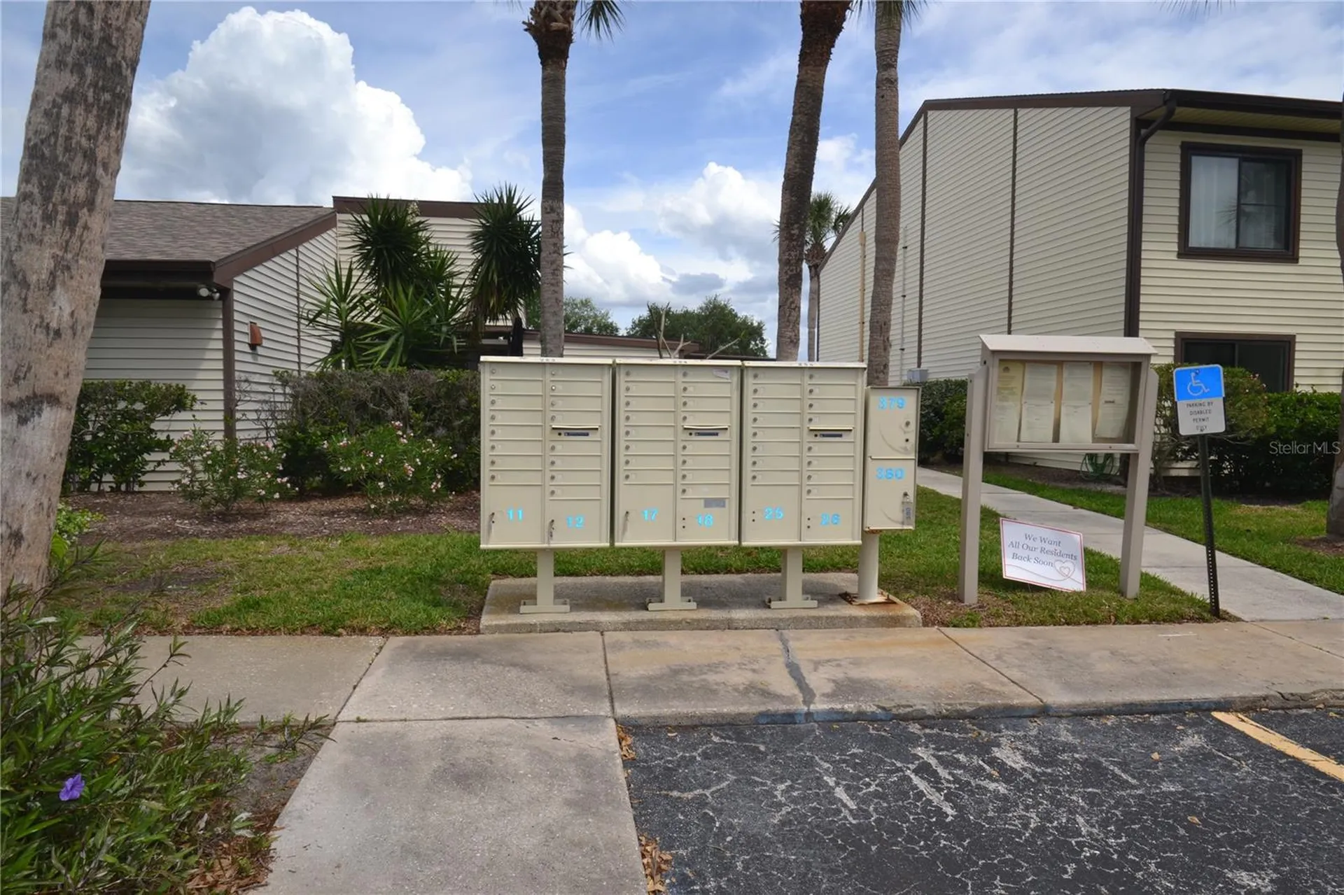 329 Moorings Cove Drive Tarpon Springs FL 34689