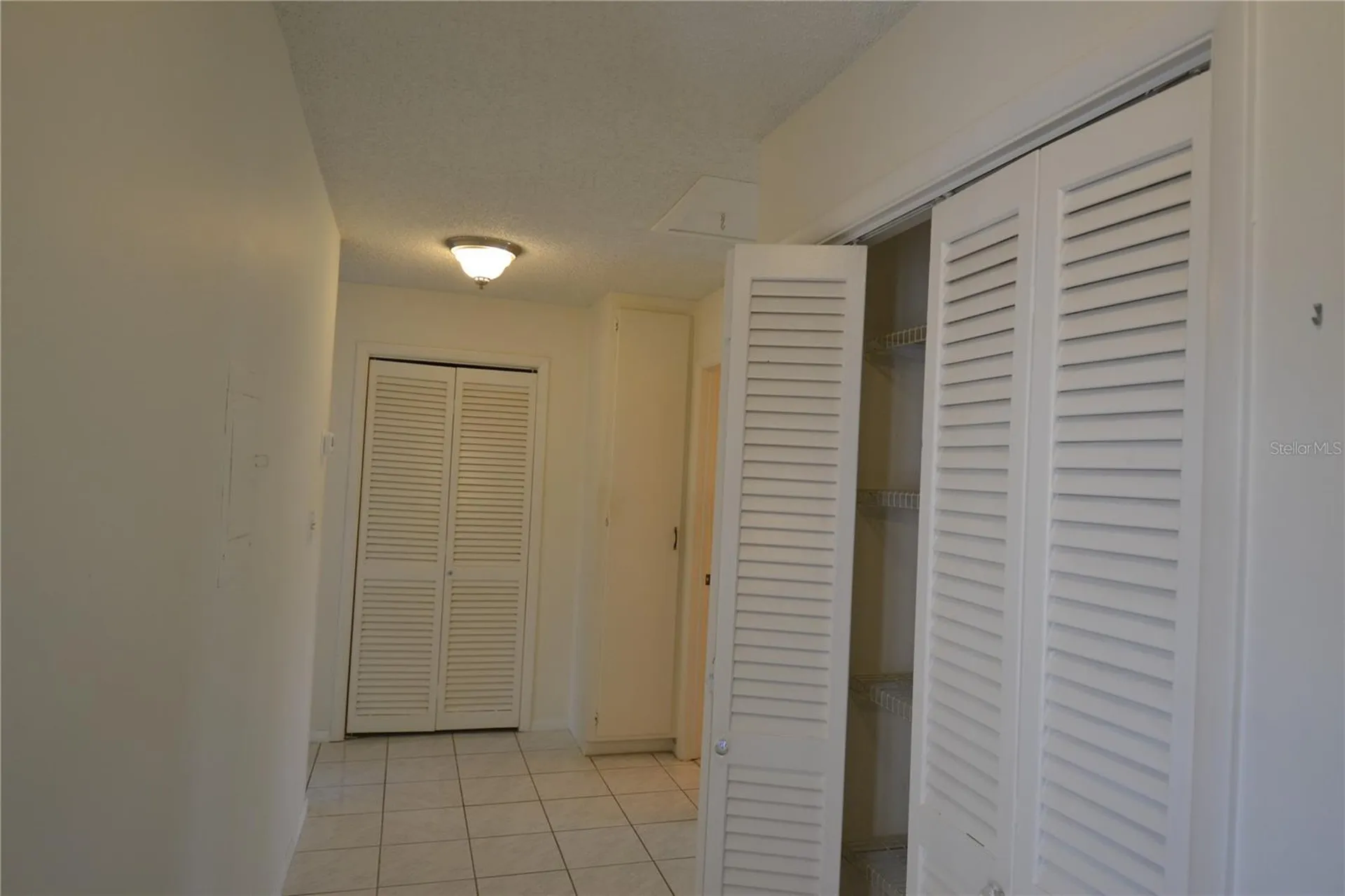 329 Moorings Cove Drive Tarpon Springs FL 34689