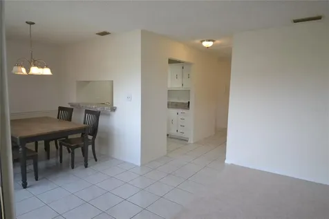 329 Moorings Cove Drive Tarpon Springs FL 34689