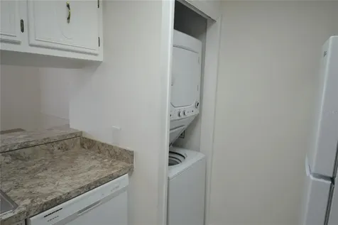 329 Moorings Cove Drive Tarpon Springs FL 34689