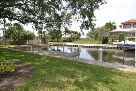 329 Moorings Cove Drive Tarpon Springs FL 34689