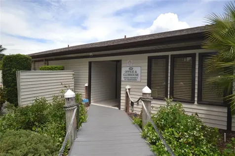 329 Moorings Cove Drive Tarpon Springs FL 34689