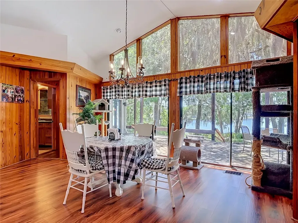 43809 Sunset Drive Paisley FL 32767
