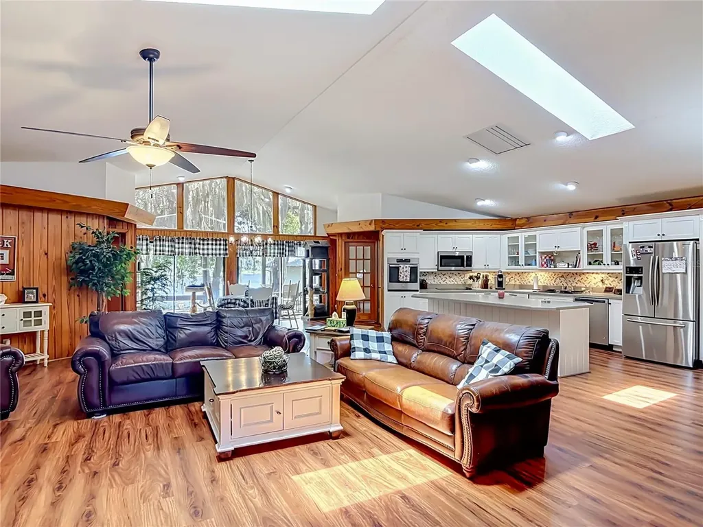 43809 Sunset Drive Paisley FL 32767
