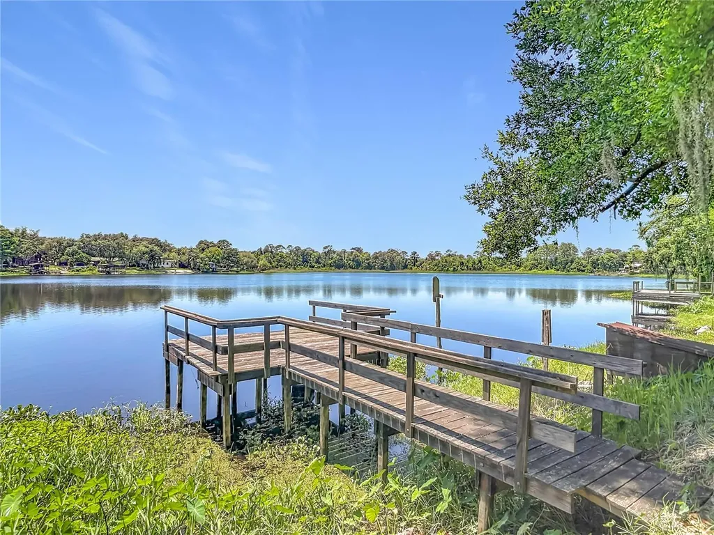 43809 Sunset Drive Paisley FL 32767