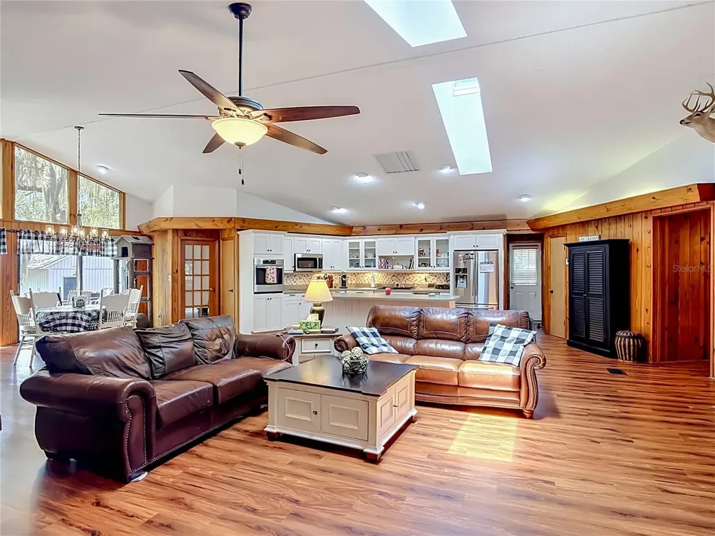 43809 Sunset Drive Paisley FL 32767