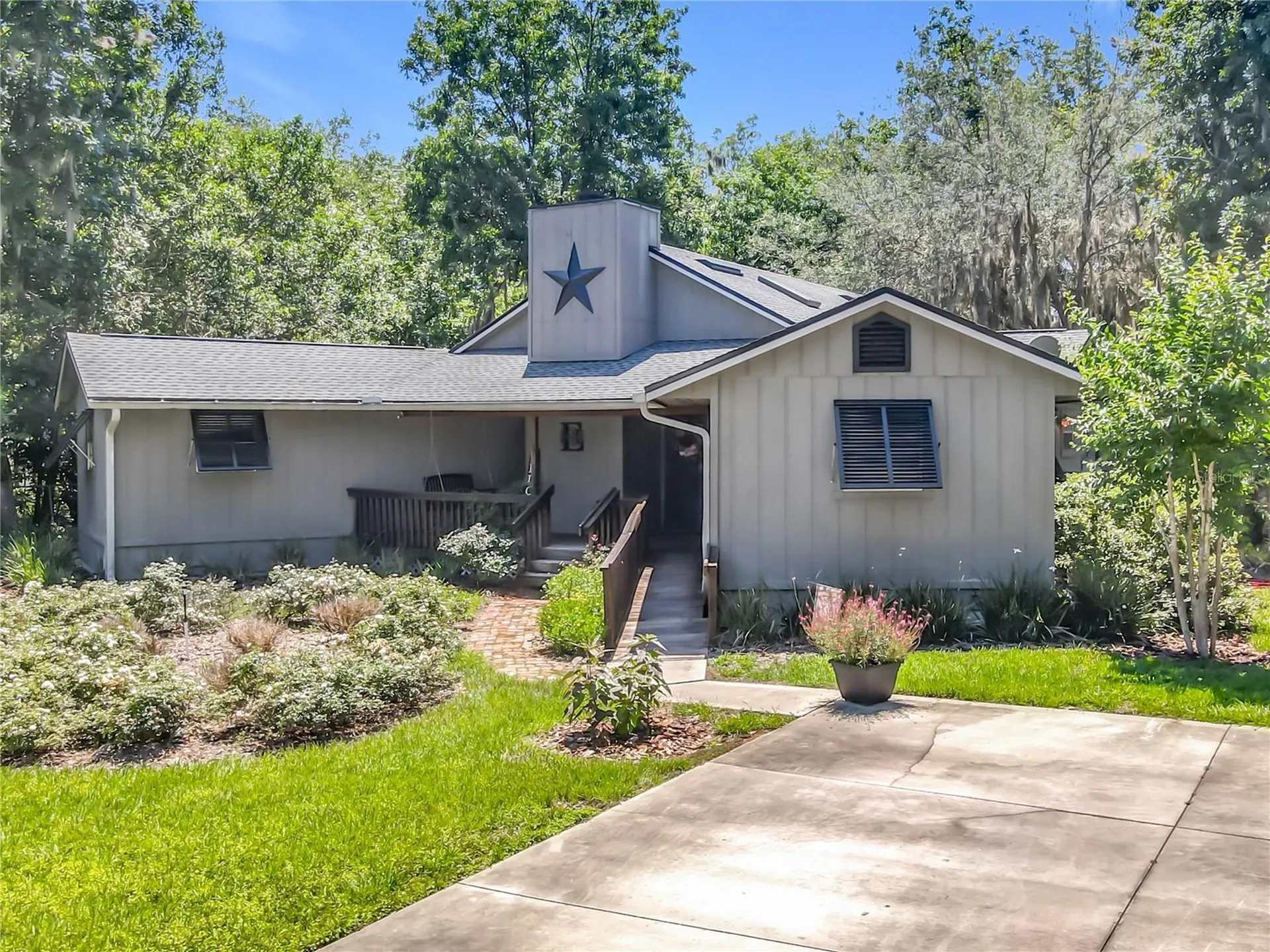 43809 Sunset Drive Paisley FL 32767
