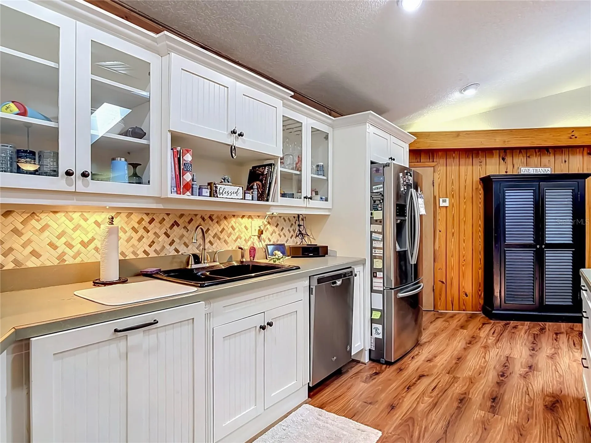 43809 Sunset Drive Paisley FL 32767